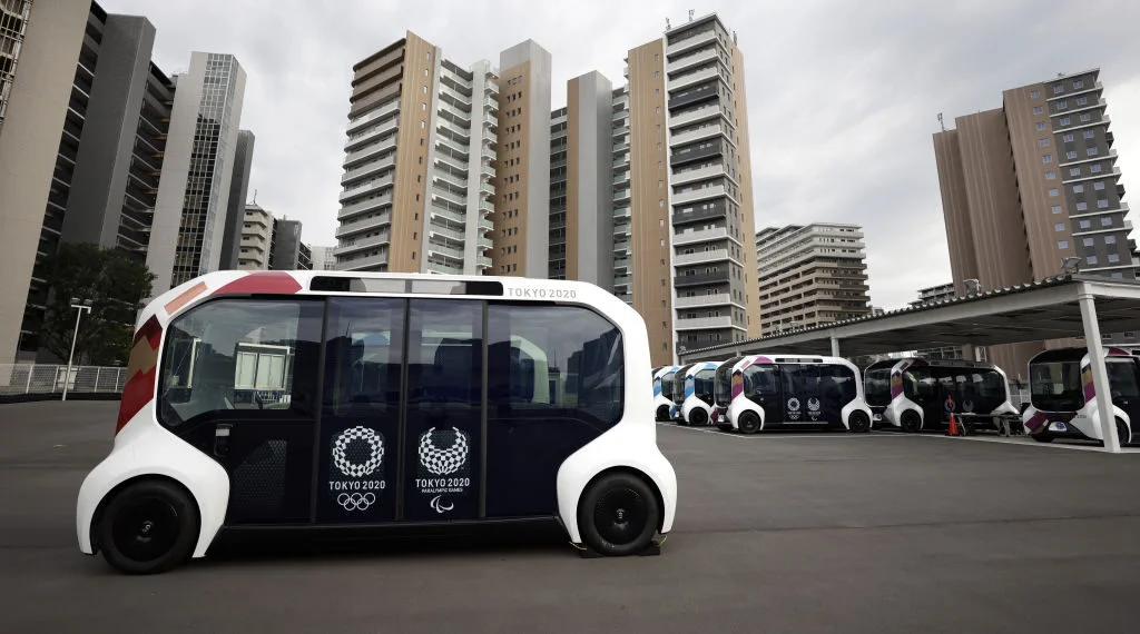 Japanese project Society 5.0 involves AI controlling transport in Osaka and Tokyo. Article about AI (Artificial Inteligence) in Japan in 2023Y. Japan vs USA who is better in AI? AI in Japanese manga and anime? Society 5.0, smart cities. Soft Bank in Japan.