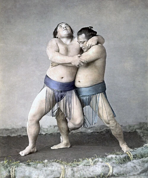 Stare zdjęcia z okesu Meiji Japonii zapaśników sumo. Esej o japońskim sporcie / sztuce walki: sumo. A także historia największego rikishi sumo - Raidena Tameemona. Historia Japonii.