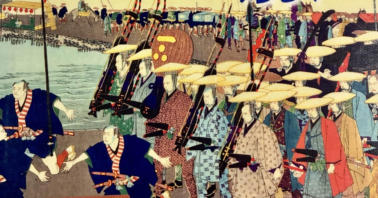 Dzień na stacji kontrolnej sekisho. Jak shōgunat rządził procedurą, nie mieczem Sekisho w Hakone: strażnicy, pieczęcie i przepustki, rewizje bagażu oraz reguła „入り鉄砲に出女”. Jak shōgunat Tokugawów kontrolował ruch ludzi, broń i „wyjeżdżające kobiety”.